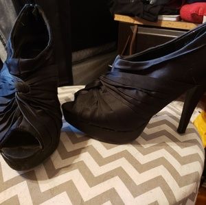 Maurice's women's black heels